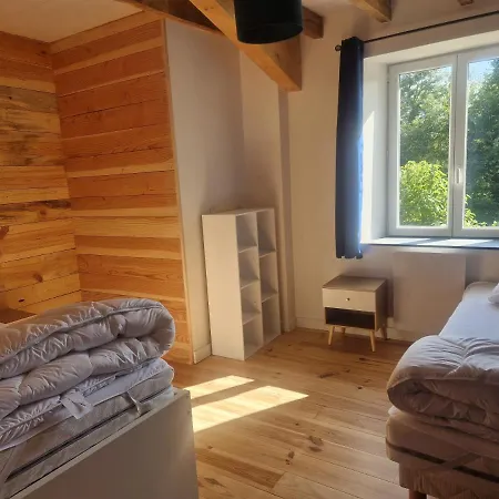 Des Catalpas Vollore-Ville