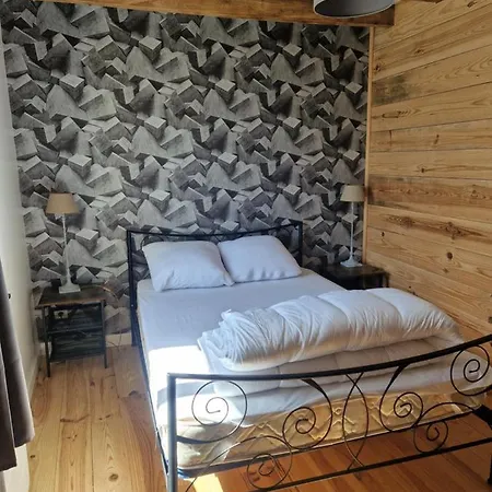 Des Catalpas Holiday home *