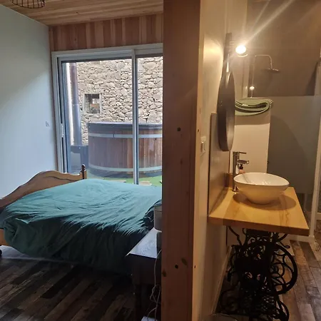 Semesterbostad Des Catalpas Vollore-Ville