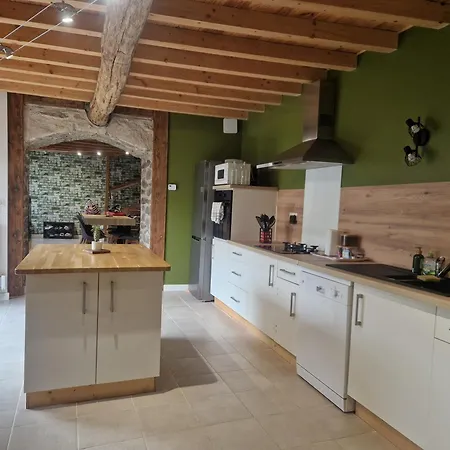 Des Catalpas Holiday home *